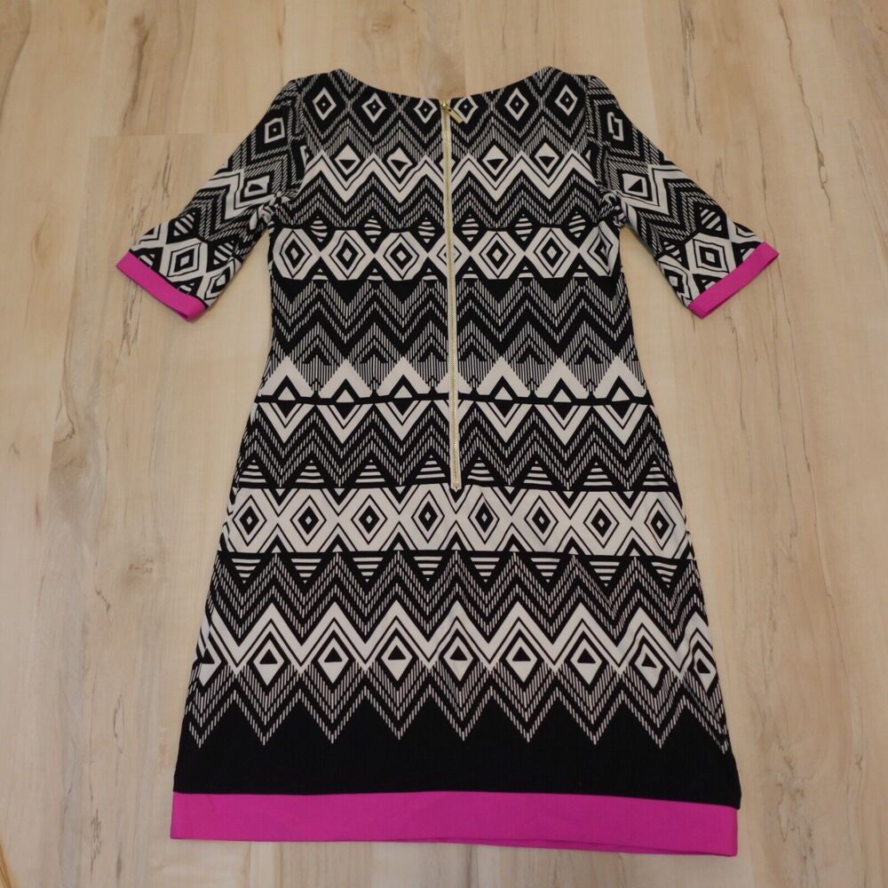 Eliza J Woman 4 Dress Multicolor Chevron Print 3/4 Sleeve Boat Neck Shift - Picture 2 of 11